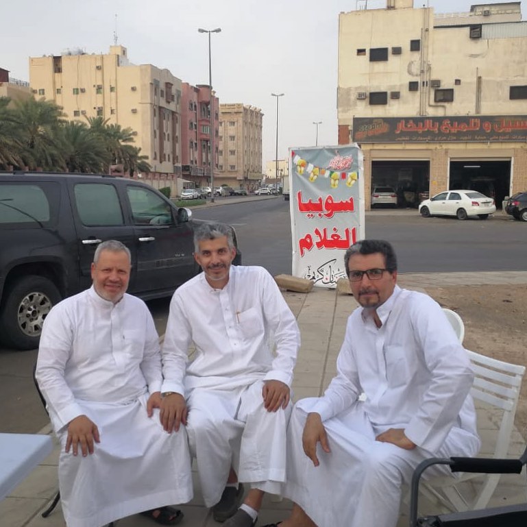 شرفنا ونورنا الشيخ مروان عبدالغني حسين زورونا في موقعنا على شارع الامير محمد بن عبدالعزيز