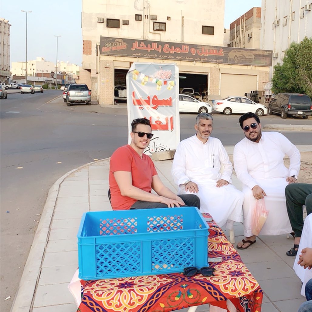 نورنا مدير بنك سامبا ماجد عينوسه ❤️ شرفونا في موقعنا على شارع الامير محمد بن عبدالعزيز بعد