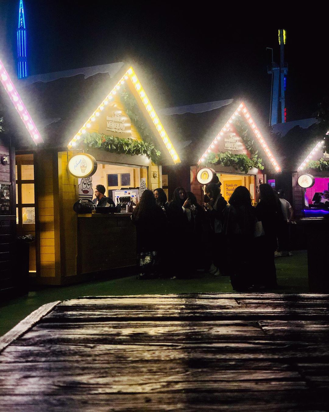 لسا مستمرين معاكم في #riyadhwinterwonderland ومزبطينكم بهوت شوكلت واشياء ثانية للبرد ☕️ ن