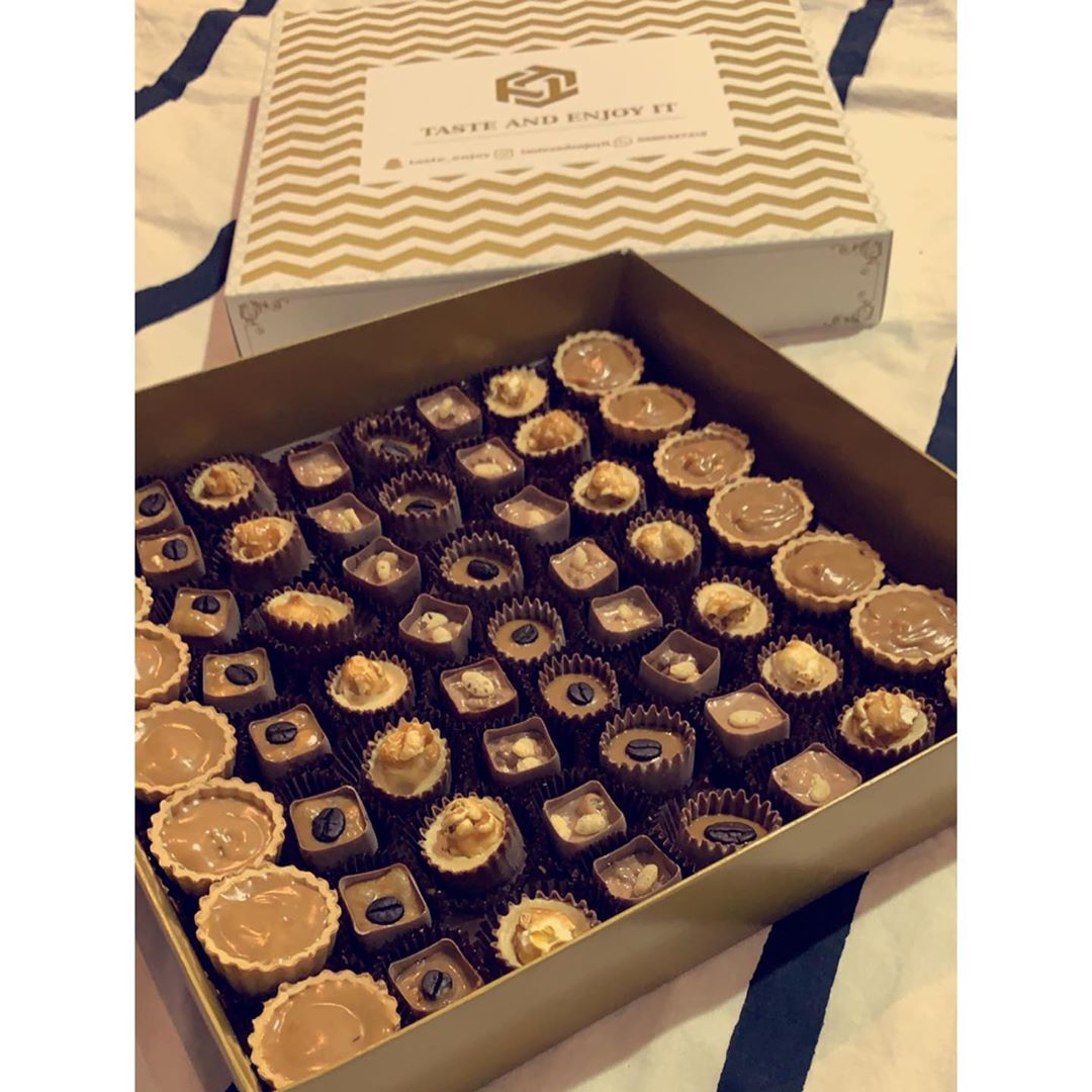 بوكس زلمناسبات المتنوع يحتوي اربع نكهات (لوتس -كوفي-بوبكورن توفي -رايس كرسبي ) وهناك اخر ي