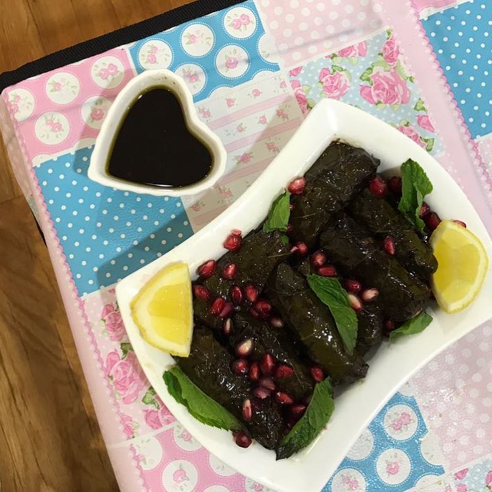 ورق عنب بدبس الرمان #ورق_عنب_لذيذ #ورق_عنب #ورق_عنب #محاشي_مشكله