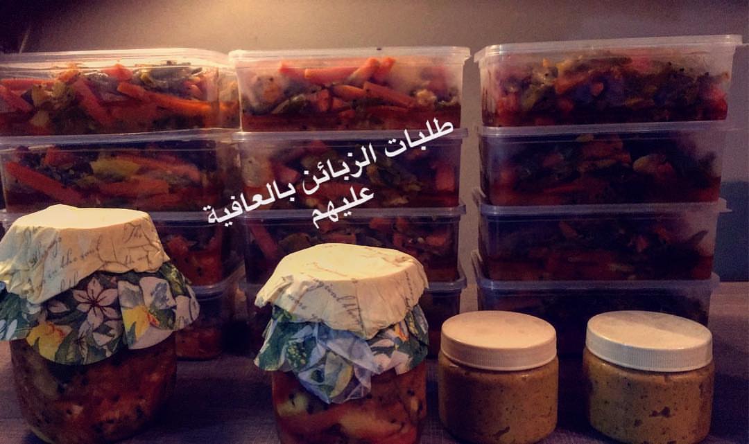 مخلل خضار مشكل بيتي 100% ذوق يرضي الجميع بإذن الله يوجد حار وبارد حسب الطلب للتواصل على ال