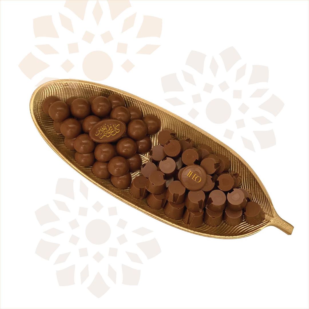 جاهزه للتسليم سعر الصينيه ٢٥٠ ريال • • • #chocolatte #chocolab #sweet #chocolateheaven #ch