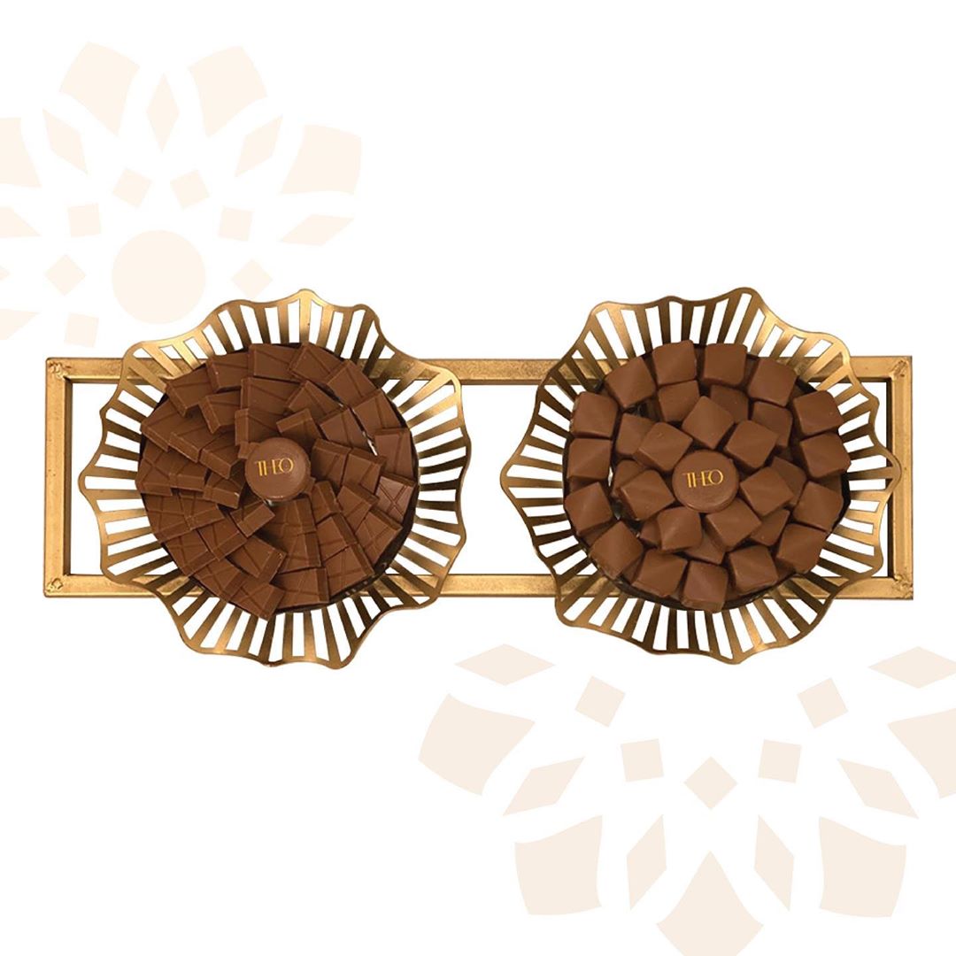 جاهزه للتسليم السعر ٣٥٠ ريال • • • #chocolatte #chocolab #sweet #chocolateheaven #chocolad