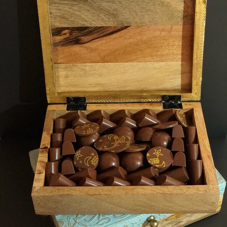 • • • #chocolatte #chocolab #sweet #chocolateheaven #chocolade #chocolofver #chocolovers ش