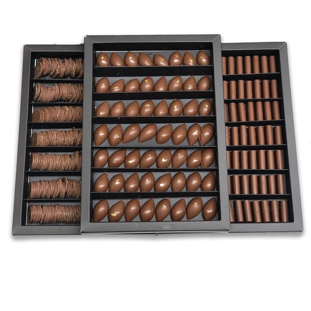 • • • #chocolatte #chocolab #sweet #chocolateheaven #chocolade #chocolofver #chocolovers ش