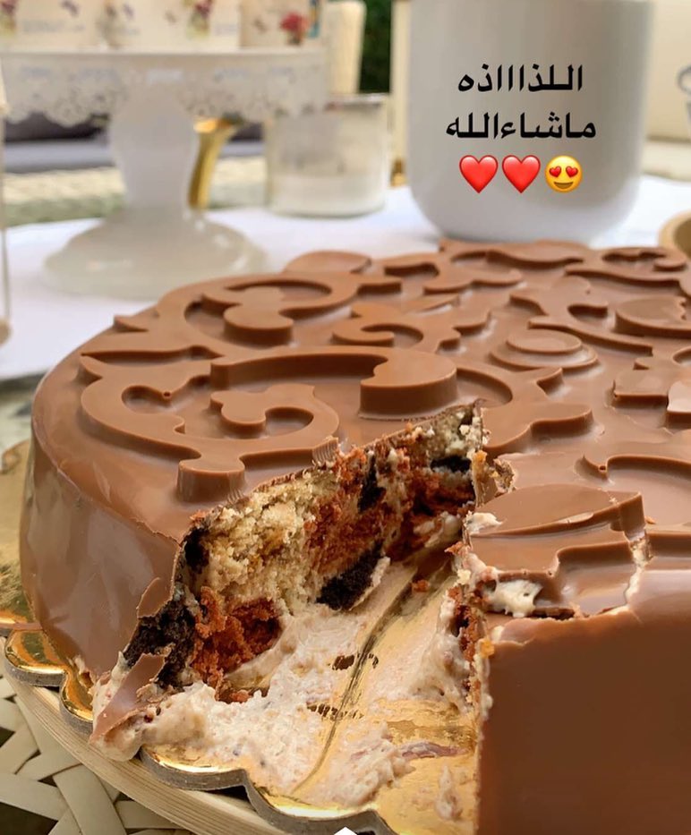 شكل الكيك الروماني من داخل السعر 80 ريال . . . . #كيكه_الجوزاء #حلا_ورد_الجوري #حلا_الروما