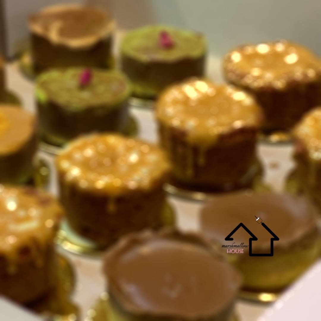 تمتعوا بألذًالحلويات من متجرنا#بيت_المارشميلو#بيستاشيو #توزيعات_زواج #توزيعات_مواليد #روكي