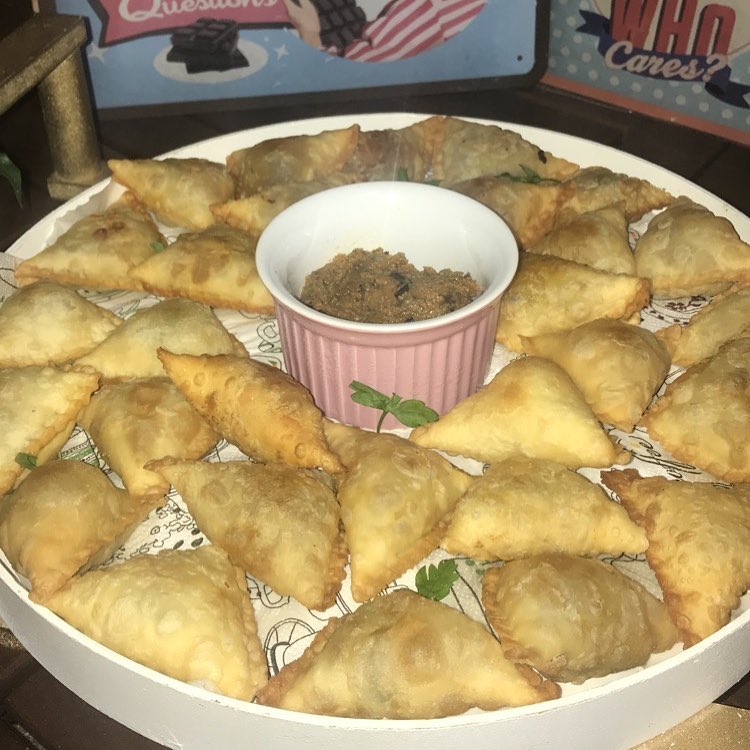 سمبوسة البف