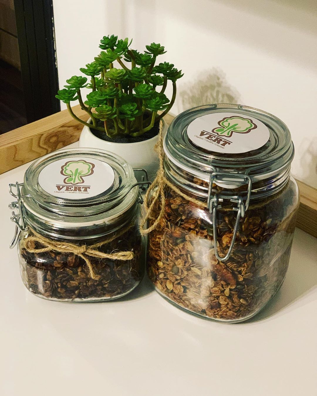 One classic and one dark chocolate left#granola #sugarfree #healthyfood #healthyeating #he