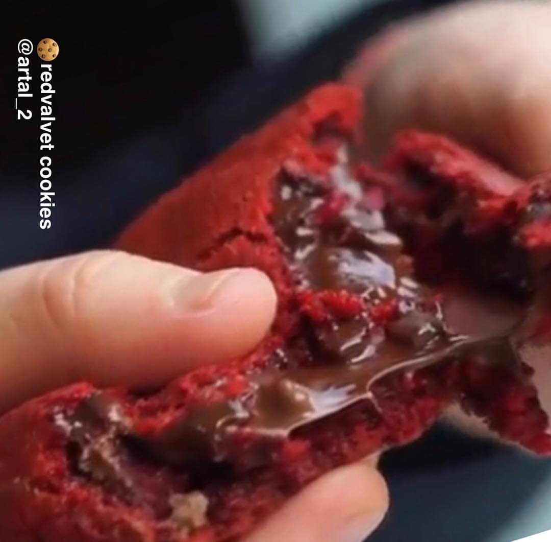 Redvalvet cookies From #artal رد فلفت كوكيز من #أرتال نقدم لكم أشهى الحلويات , , , , Follo