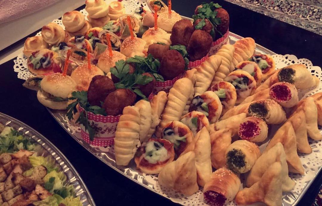 فطاير الجميله ❤️ وسط 100 كبير ب160 سارعو بالطلب ❤️ #فطاير#سلطات# #سوار_شعيب #ملاك_الحسيني