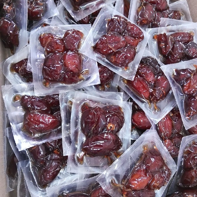 تمر خلاص إفطار صائم نوع التمر خلاص الأحساء انتاج جديد الكرتون وزن ٤ كيلو عدد الأشرطة (٩٥_١