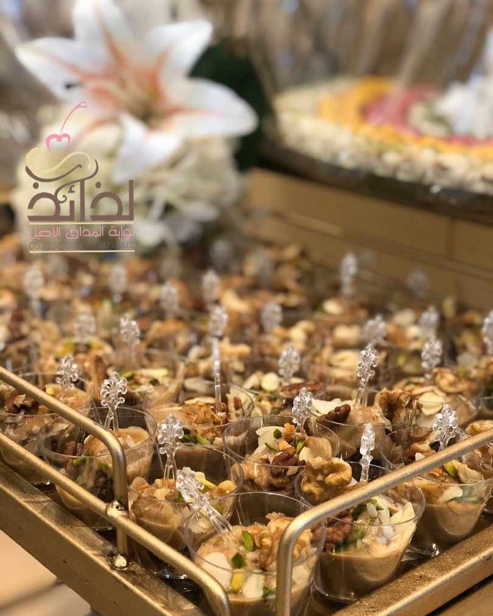 كاسات التمر المحشي 30 كاس 90 ريال 40 كاس مع صينية الورد 135﷼