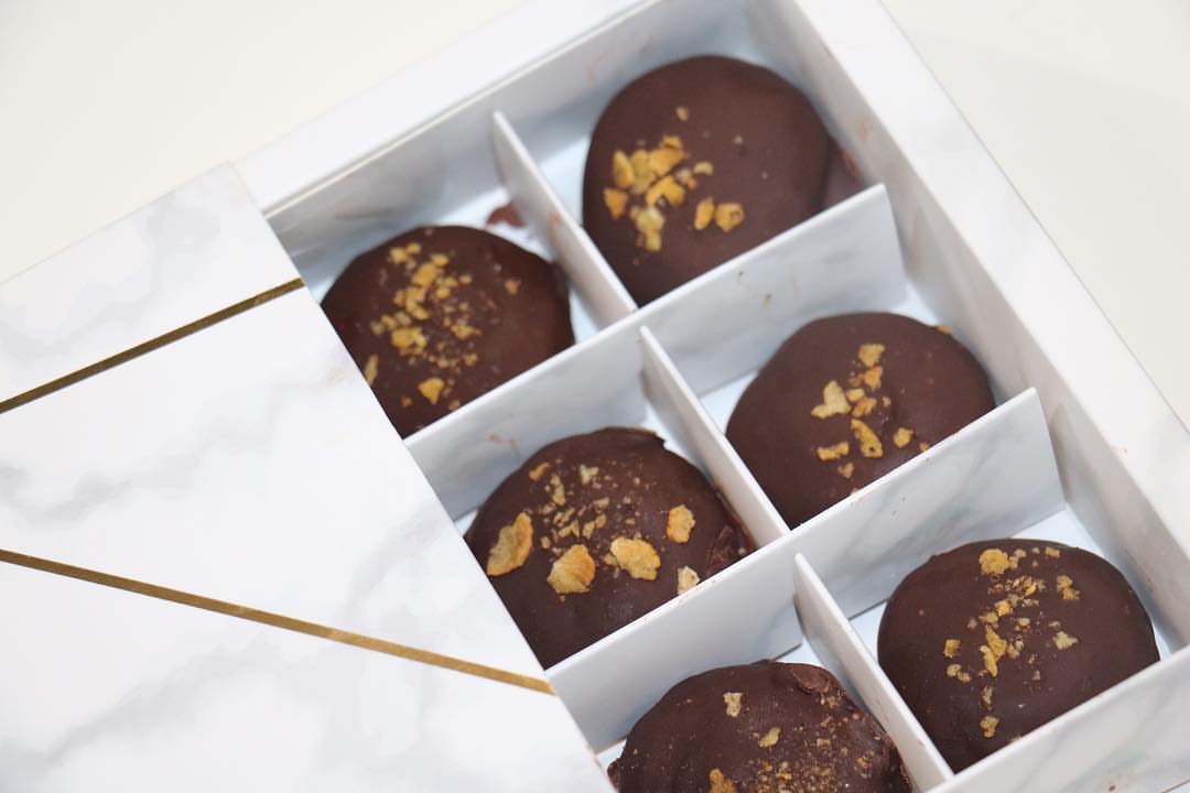 ‏L'avoine ‏Almond-flavored biscuits لاڤوان،، بسكوت غني بنكهة اللوز☕️