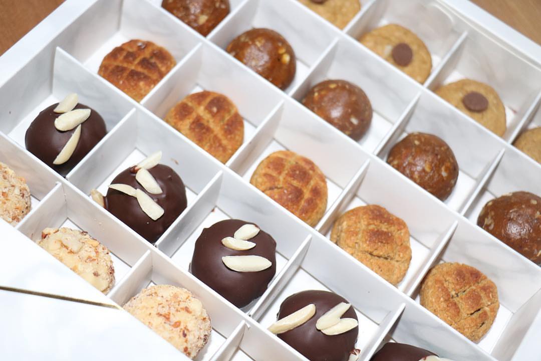 Healthy Sweets Box☕️ بوكس مكس ٢٥قطعه