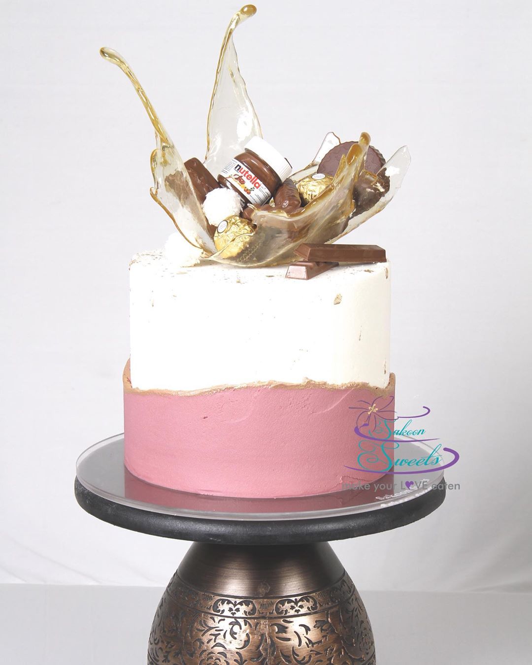 . . نستقبل طلباتكم عبر الواتس اب : ‏Make your LOVE eaten . ‏.#sweetmagazine . ‏ #sweets #s
