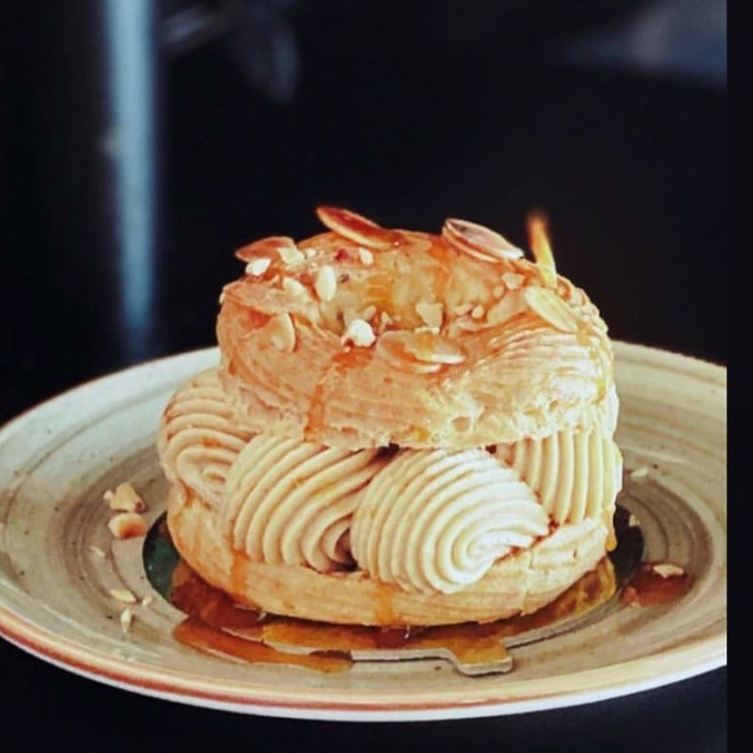 Paris Brest ✨ من المنتجات الخاصه بتموين المقاهي