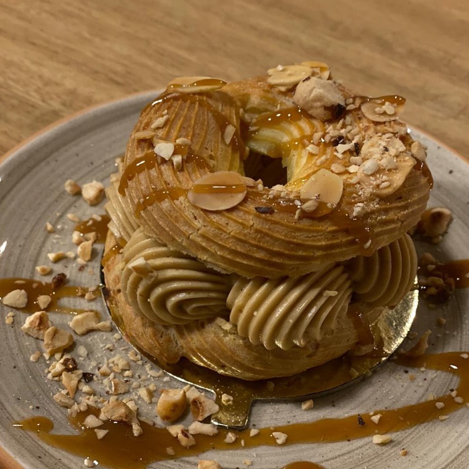 Paris Brest ✨ من المنتجات الخاصه بتموين المقاهي