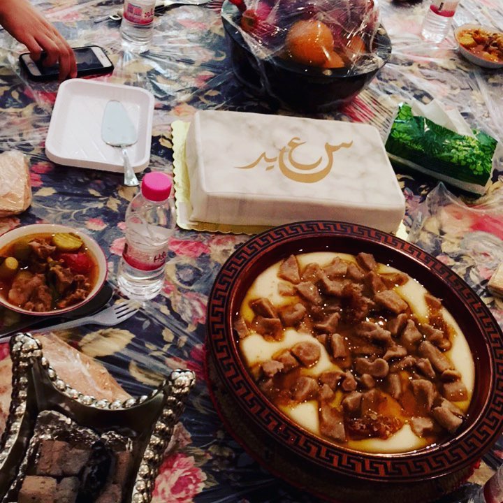 مبثوثة جنوبية بأجود انواع السمن والعسل للطلب واتس اب