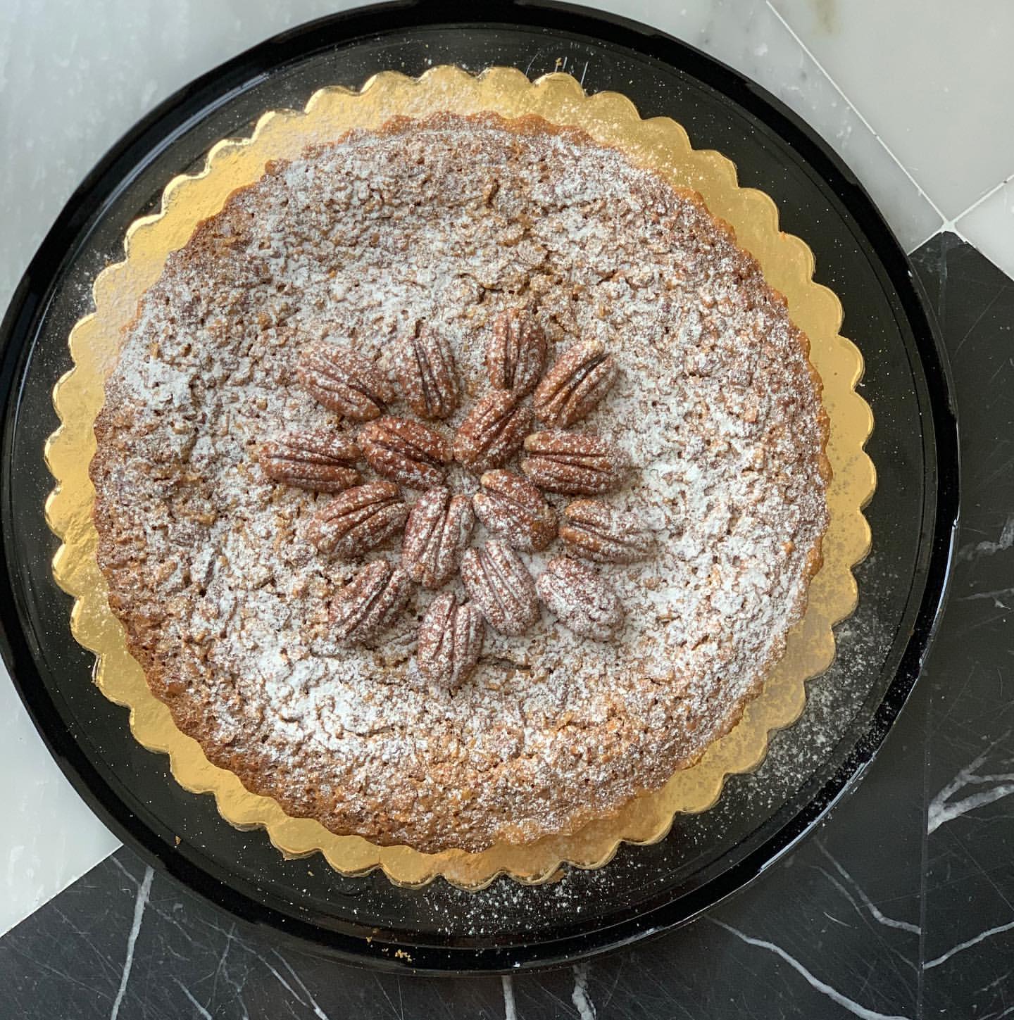 #ترايفل_كيك #مطعمي_الظهران #pecanpie #لن_تندم #جيرمني_رول #بيكان #تارت #رمضان #طبخات #زوار