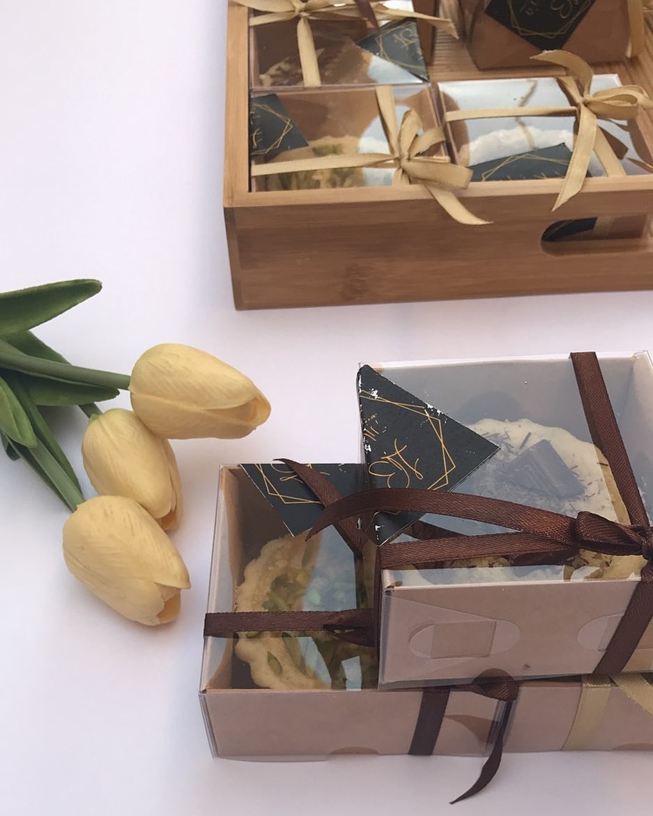 جديدنا القيفت بوكس مناسبة للتوزيعات و للاهداء #تارت #غزل_البنات #تشوكليت #هدايا #توزيعات #