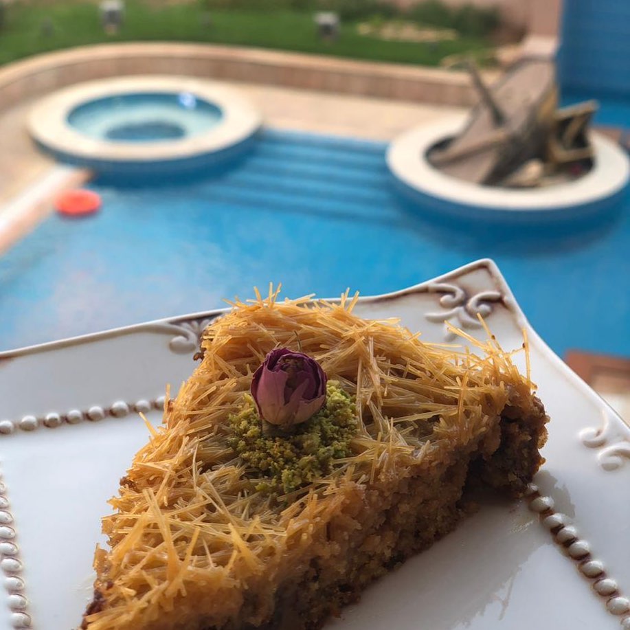 بسبوسة الخشخش . #بسبوسة#لذيذه#حلويات#قهوة#حلى
