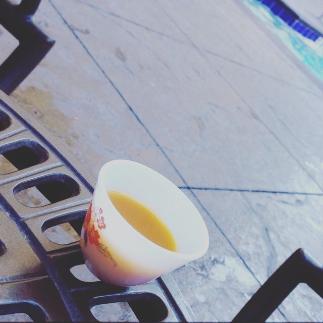 القهوه حاضره بكل زمان ومكان ☕️‍♀️