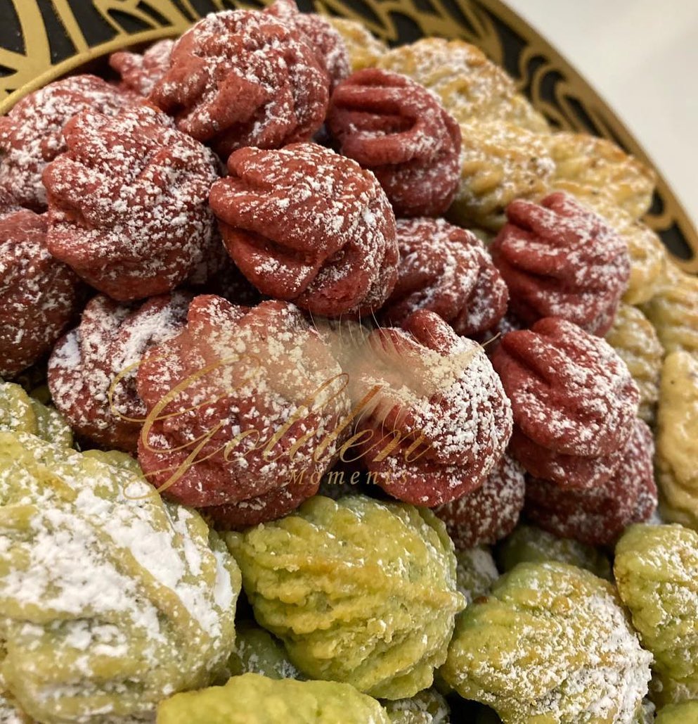 ✨جديدنا صواني معمول ملون ✨ ✨حصرياً لعيد الفطر ✨ #ضيافة_مميزة #الرياض #ضيافة_زواج #ضياف
