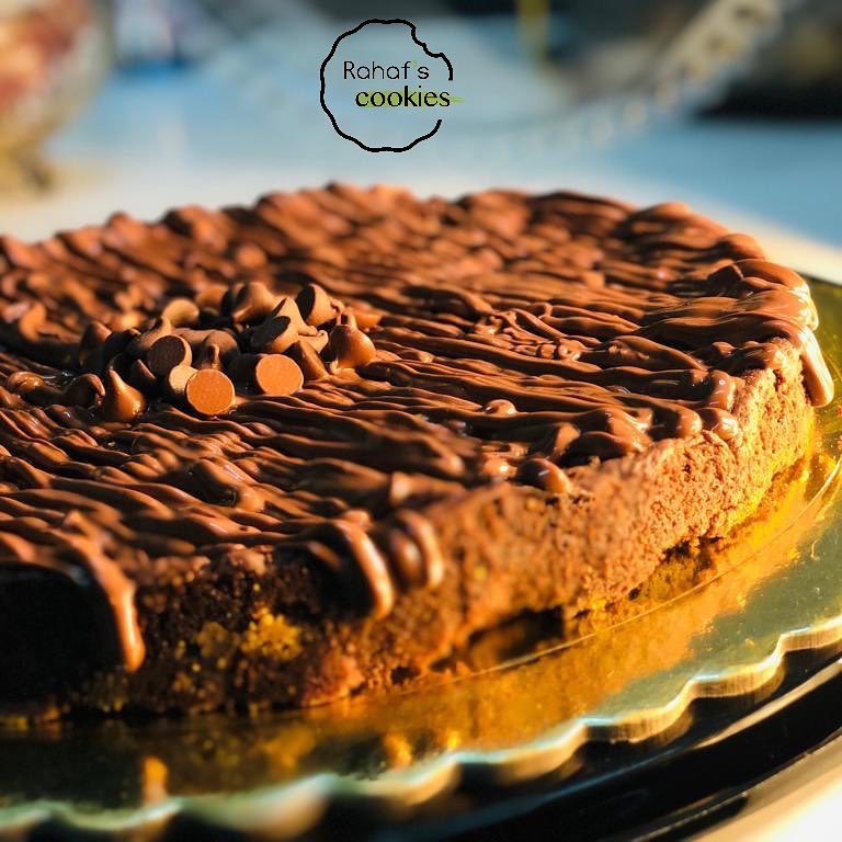 كلاسيك كوكيز كيك اللذيذه الطريه مغطاه بالنوتيلا والهرشيز #كوكيز#كوكيز_رهف#يمي#لذيذ#الرياض#