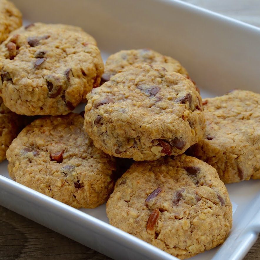 Oats cookies,, with chocolate chip,, Pecans,,,