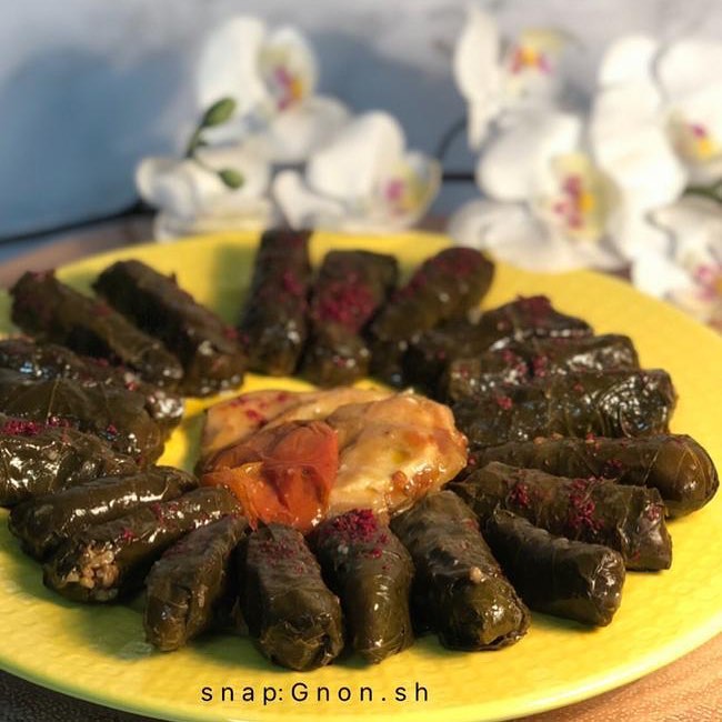 ماشاء الله تبارك الله لا يفوتكم حامض وسبايسي . . #ورق_عنب #بنات #بنات_المدينة #جامعة_طيبة