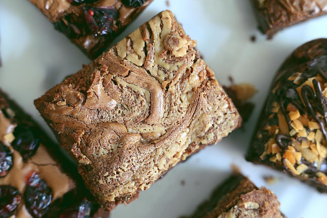 Healthy brownies with healthy peanut butter ❤️ , No floure , No refined sugar , No butter
