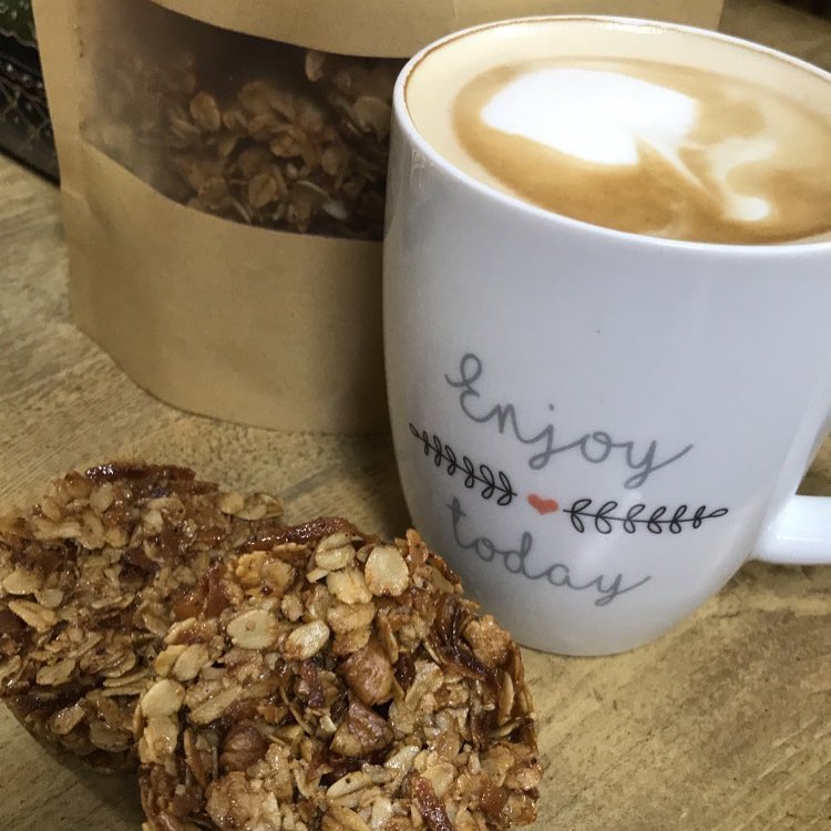 Try our bars with a cup of coffee #granolabar #delisious #healthybreakfast