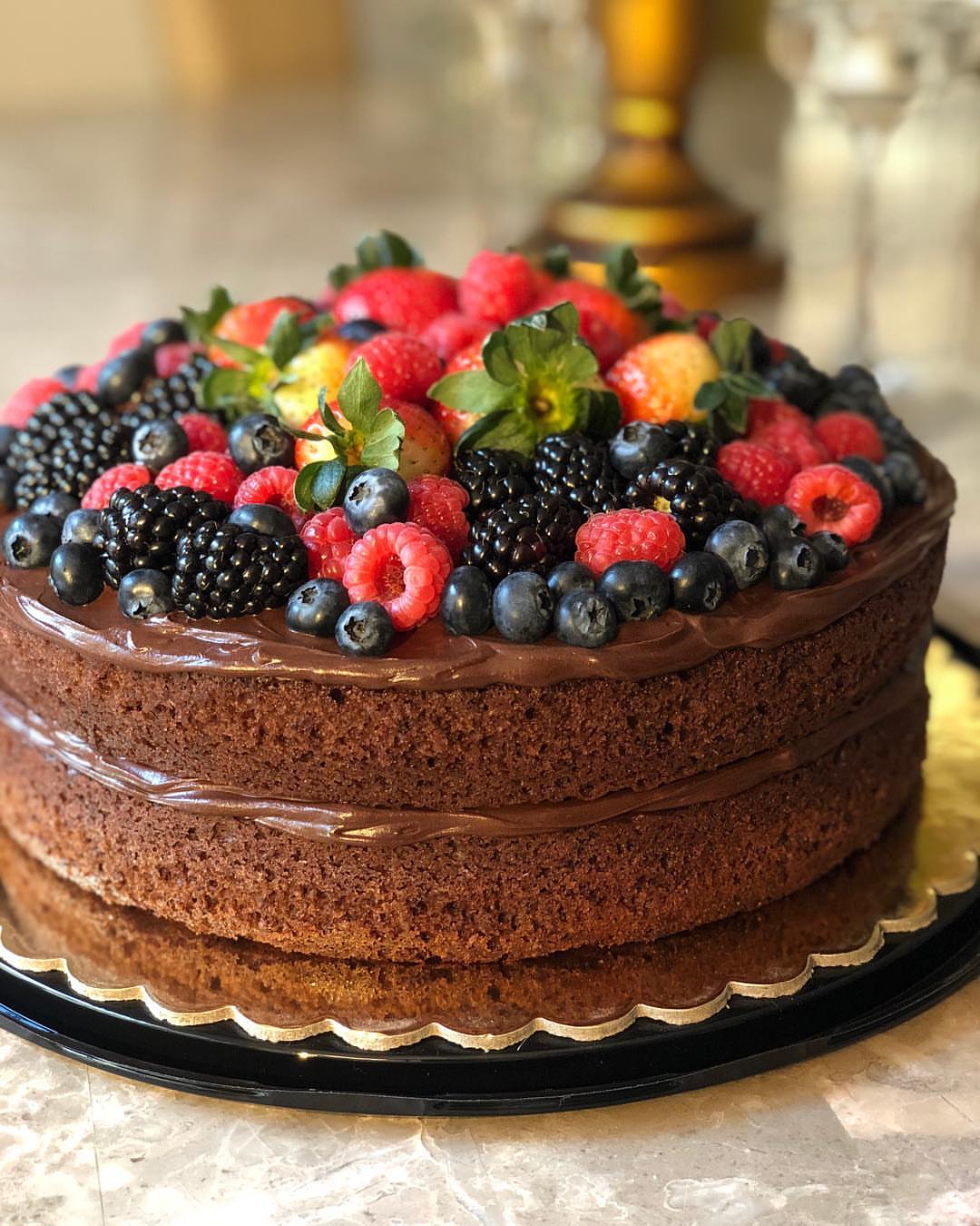 #شوكولاتة #شوكولاته #كيك #كيكة #chocolate #chocolatecake #berries #chocolateberries