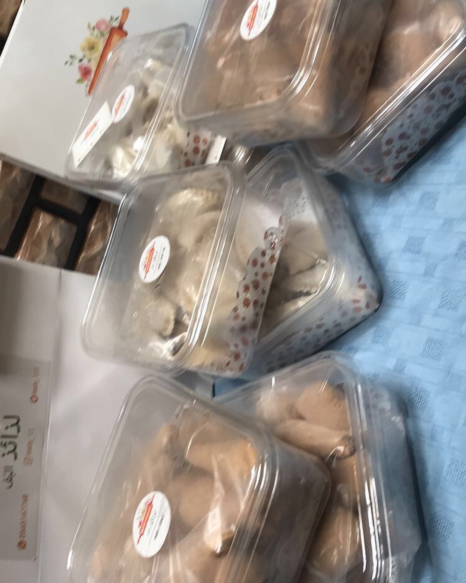 طلبيته زبونه للمفرزنات. وعليهم بالف عافيه❤️