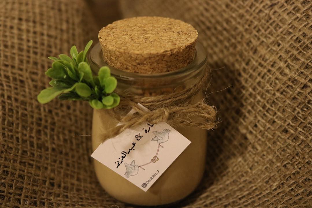 كوفي دبل إس بالحجم الجديد مناسب لجمعات العائلة والأصدقاء ‍‍‍ مكون من: صندوق خشب يحتوي على