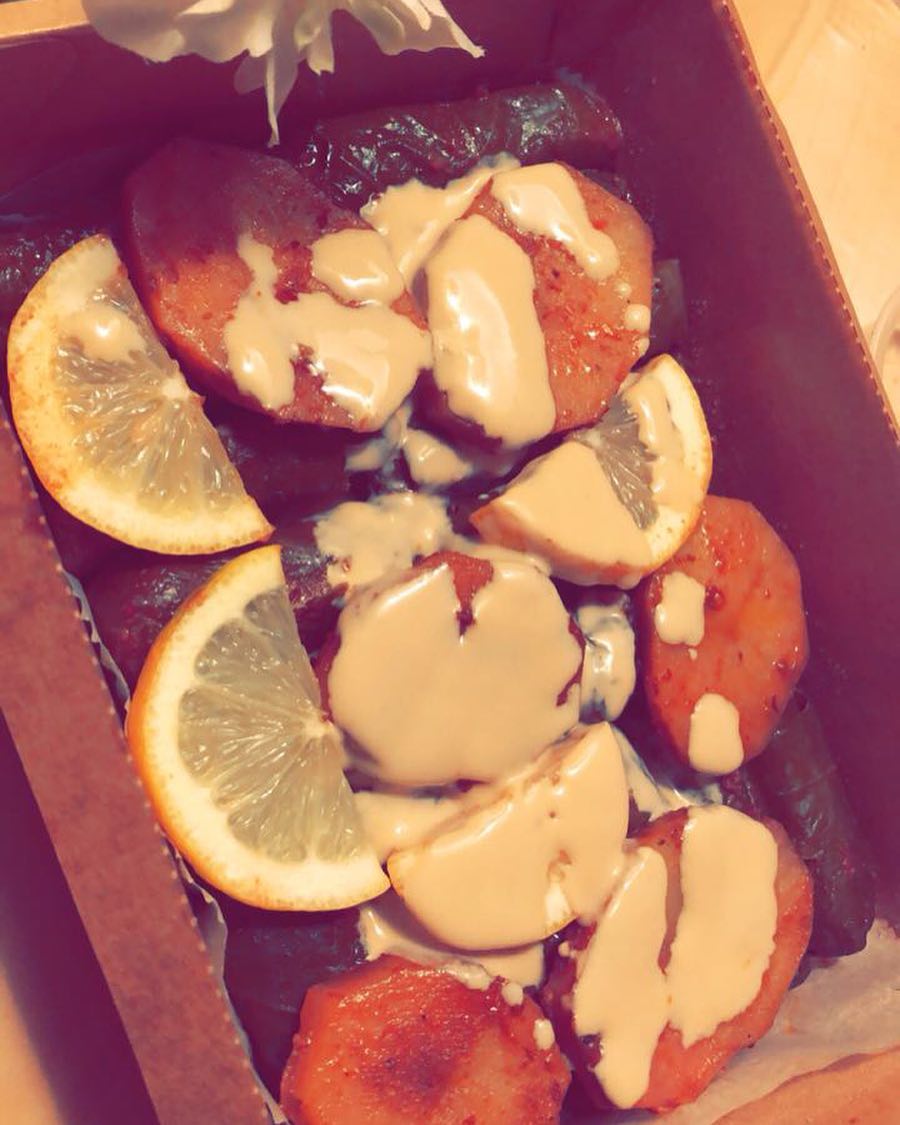 غرقوها بصوص الطحينه #ورق_عنب_بالحامض_ودبس_الرمان