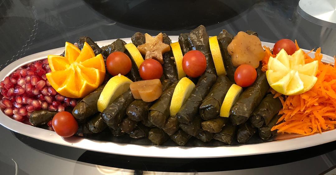 . لذييييذ وفرشش ( الطلب قبلها بيوم او بيومين )