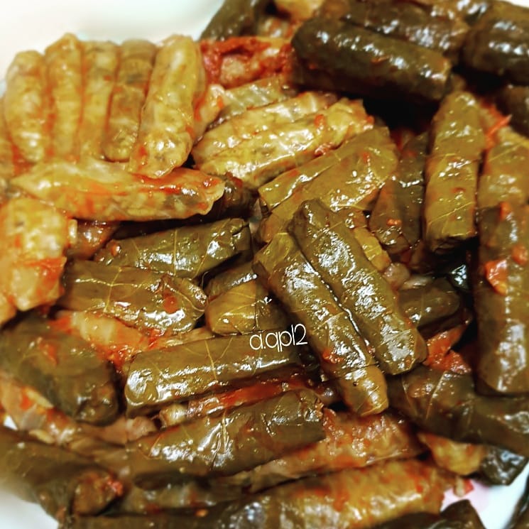 ‏‮‬‏‪ستصلُ للنضجِ في علاقاتك الإنسانية، حين تنتقلُ من الميلِ لمن يشبهك إلى الميلِ لمن يكمل