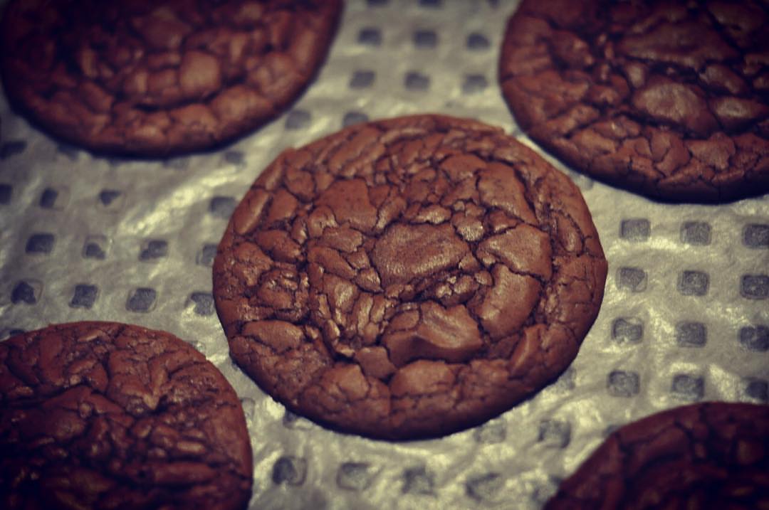 Brownie cookies #jeddah #delivery #chocolatecake #chocolate #delicious #yummy #brownie #sw