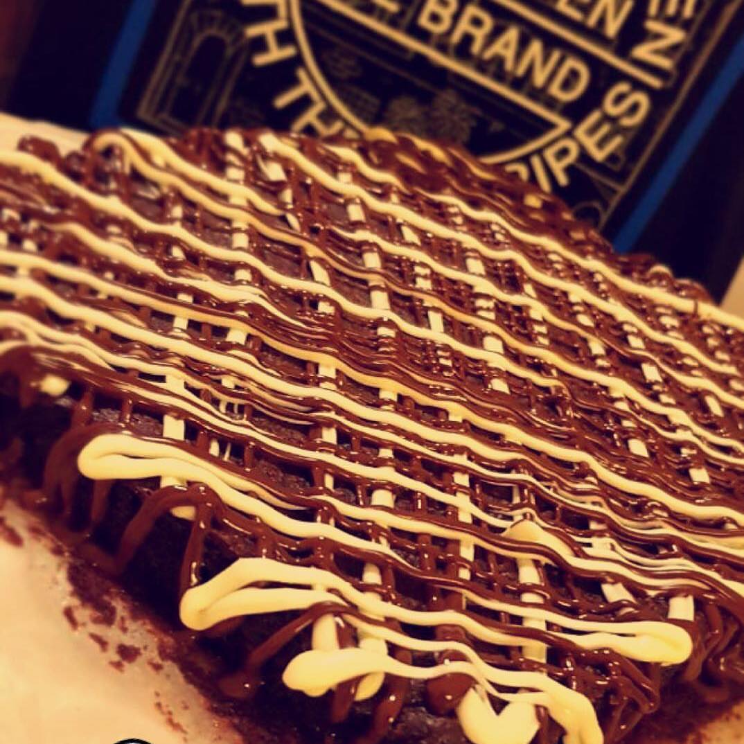 Brownie fudge #brownie #jeddah #desserts #جدة #شوكولاته #chocolate #لزيز #توصيل #like4like