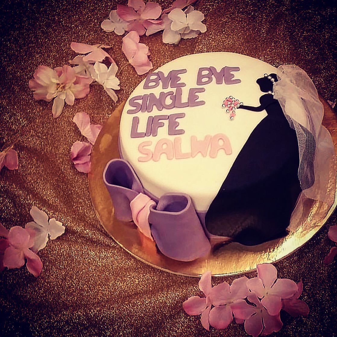 royalzoodiecake❤ رويال زودي كيك ❤ . ❤للطلب جدة ❤ #رويال_ديجي #ديجي #باقة #ورد # #رويال_زود