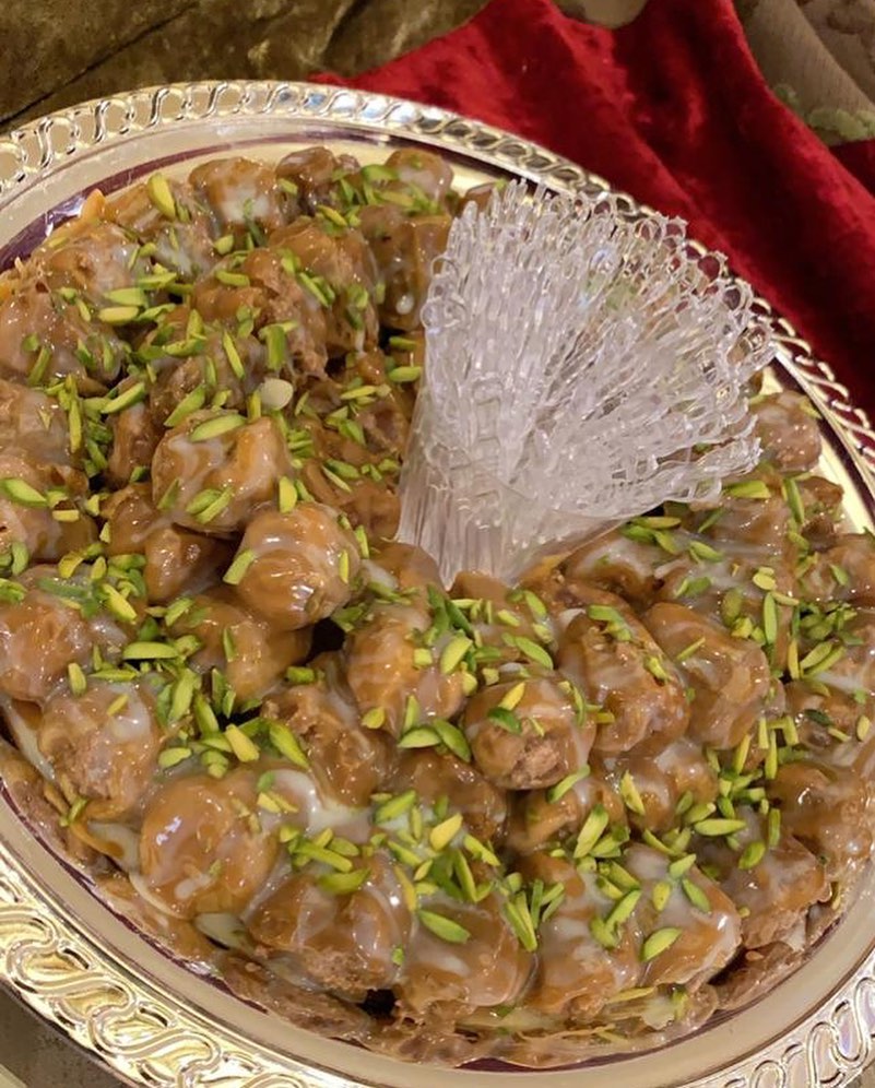 نجود النمله احرجتيني جدا بذوقك قمة الذوق ❤️