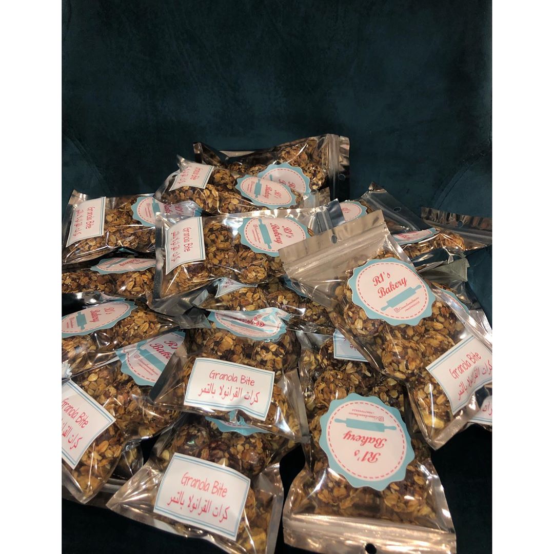 Granola bites كرات القرنولا بالتمر. #granola