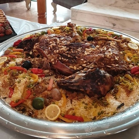 ألذ ذبيحه محشيه رزيزه #رزيزه #خروف_محشي #ورق_عنب #مطاعم_الرياض #بوفيهات #عشا #رزولحم #ذبيح