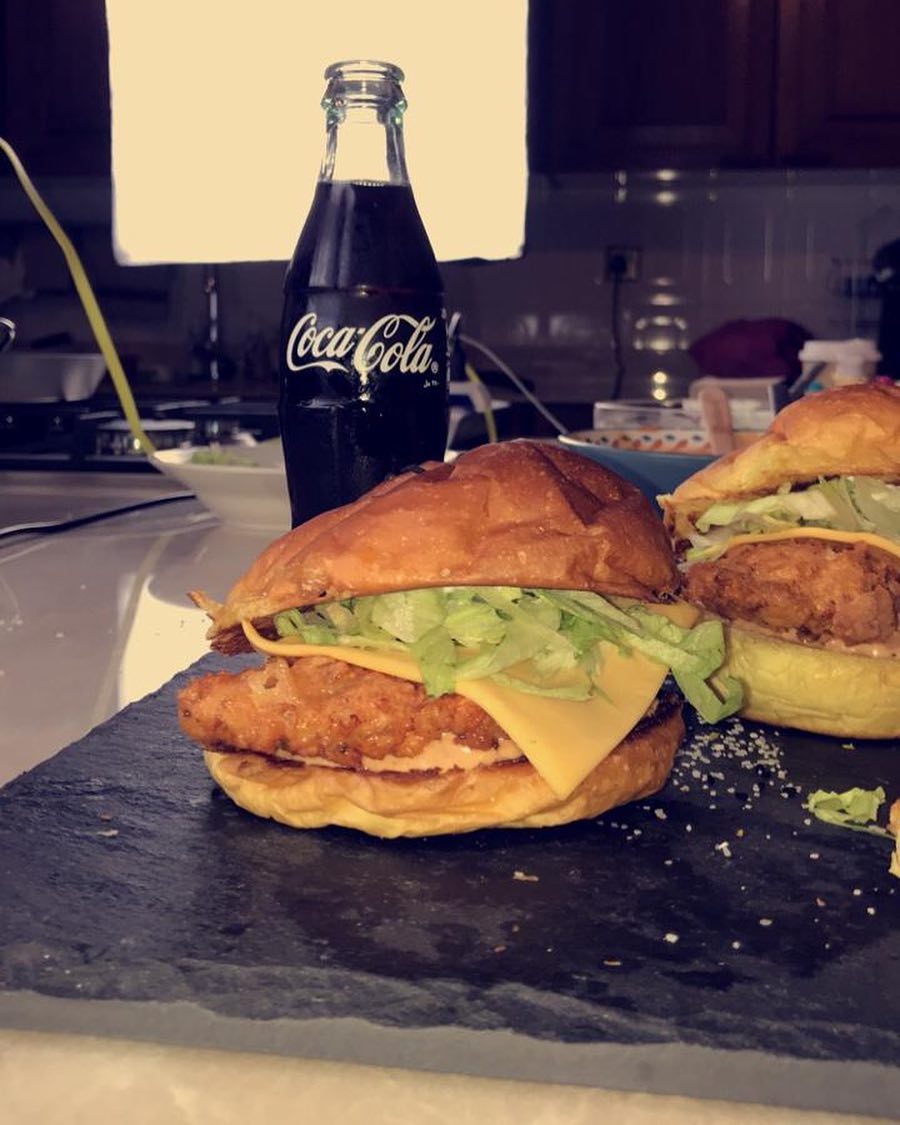 Fried chicken burger Chicken breasts cut in half and flattened Buttermilk Flour Corn flour