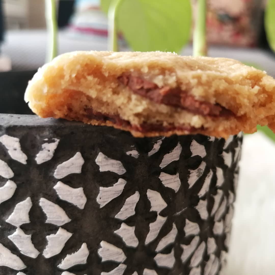 جديدنا كوكيز بالشوكولاته 30 حبه ب 50 ريال #كوكيز #كيك #حلى_قهوة #حلى #تارت #cookies #الريا