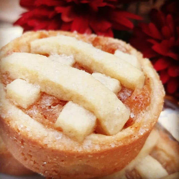 نجهزها لكم بإتقان #تارت #تارت_تفاح #تارت_كوكيز #تارت_فستق #بيستاشيو #كيك #الرياض #tart #ap
