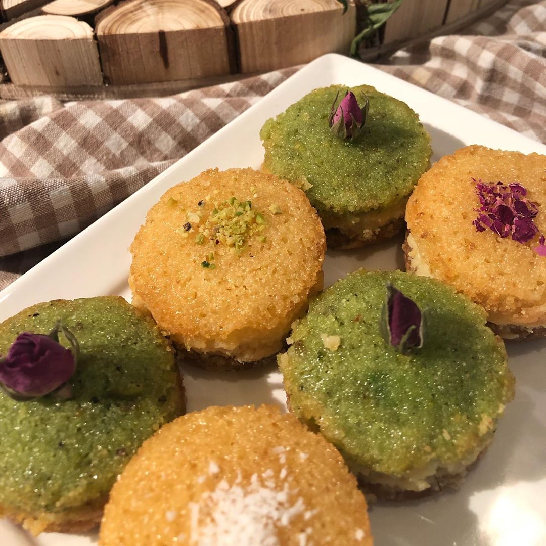 #بسبوسه_مني #بسبوسة_بالقشطه #بسبوسة #بسبوسة_محشية #تشيز_ميني #تشيز_بسبوسه #تشيز_البسبوسه #